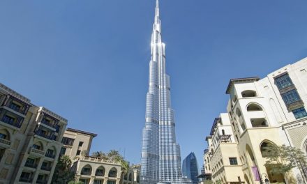 Ile jest na świecie budynków mających ponad 400 m wysokości?